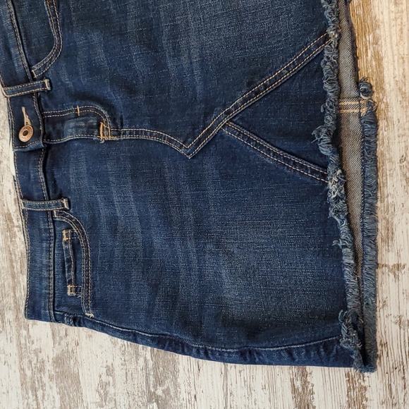 Girls Abercrombie kids Denim Skirt Size 11/12 - Picture 3 of 5